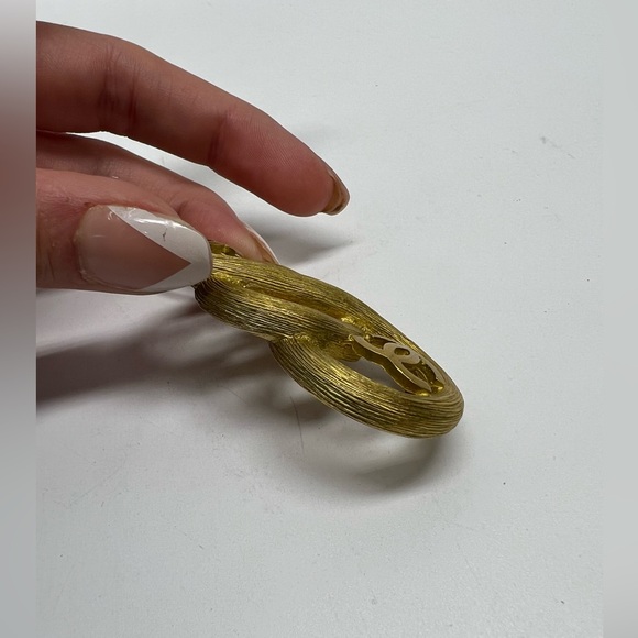 Chanel Brooch - Picture 11 of 12